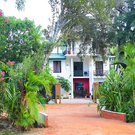Hotel Moonstone Anuradhapura Eksteriør billede