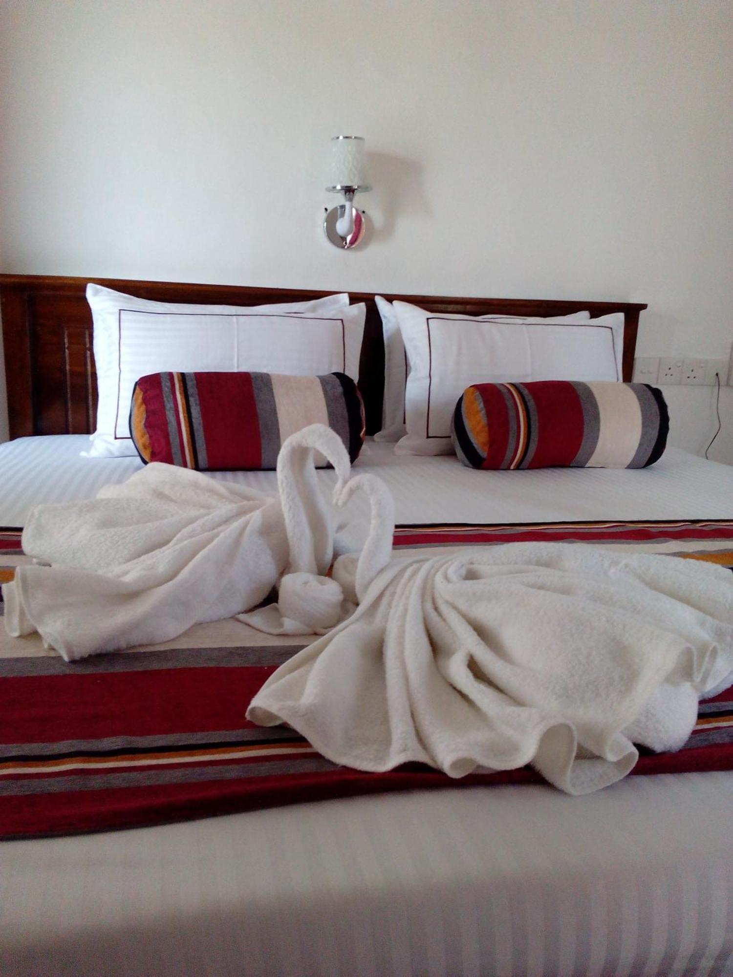 Hotel Moonstone Anuradhapura Eksteriør billede