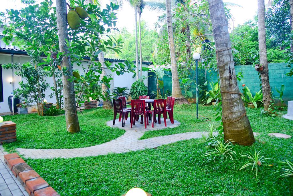 Hotel Moonstone Anuradhapura Eksteriør billede