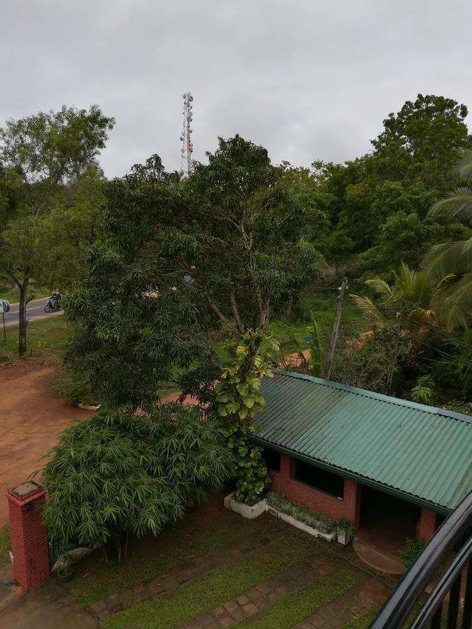 Hotel Moonstone Anuradhapura Eksteriør billede