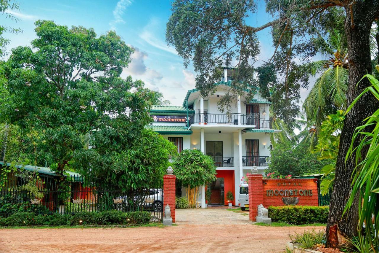 Hotel Moonstone Anuradhapura Eksteriør billede